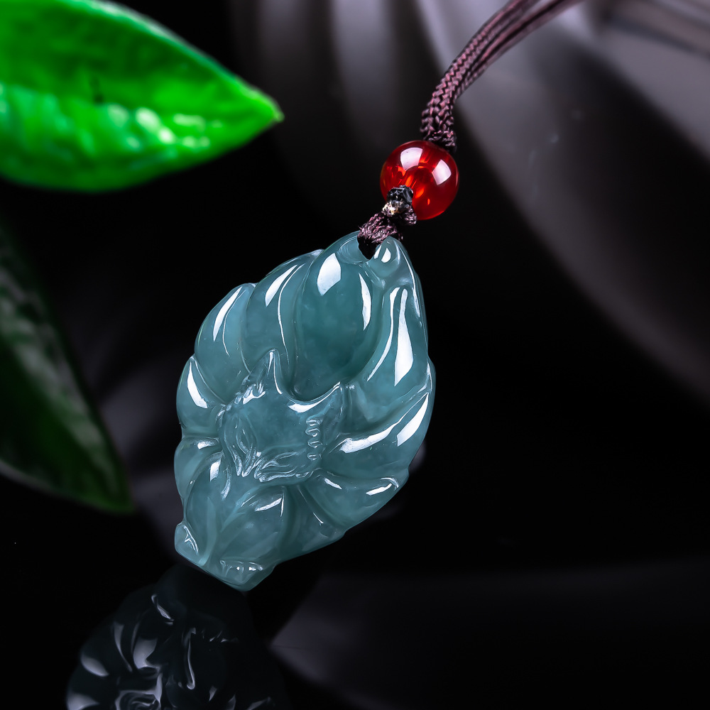 Women'S Accessories Jewelry - Doğal Birmanya Jadeite Tilki Kolye Kolye